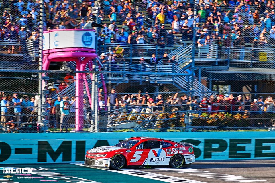 Chevrolet driver Kyle Larson dominated Sunday's NASCAR Cup Series race at Homestead-Miami Speedway in his Camaro ZL1.